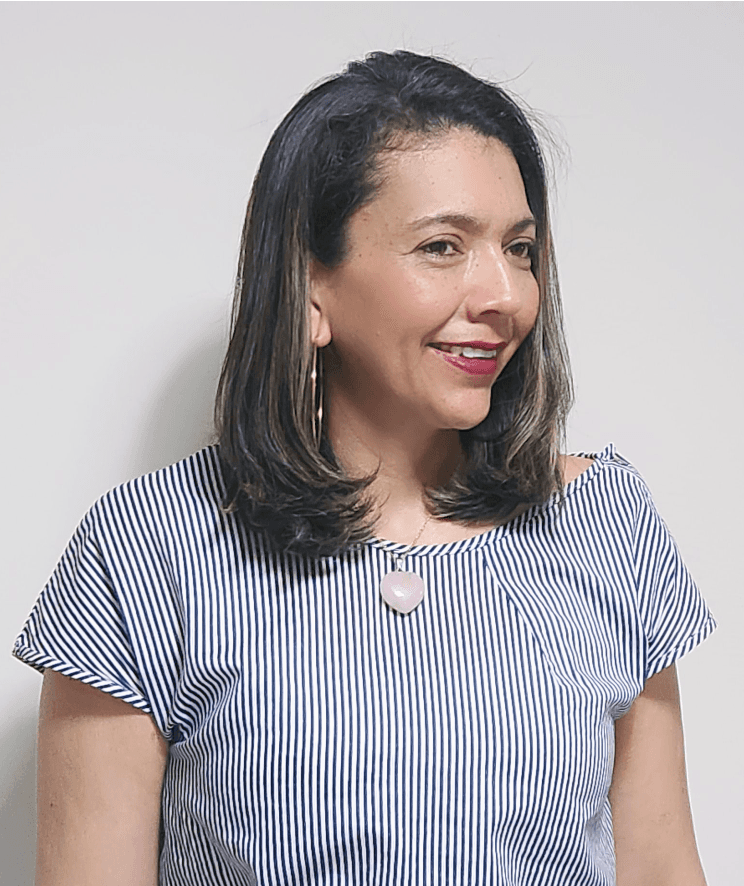 Paulina Fuentes - Psicóloga especializada en terapias integrales y holísticas